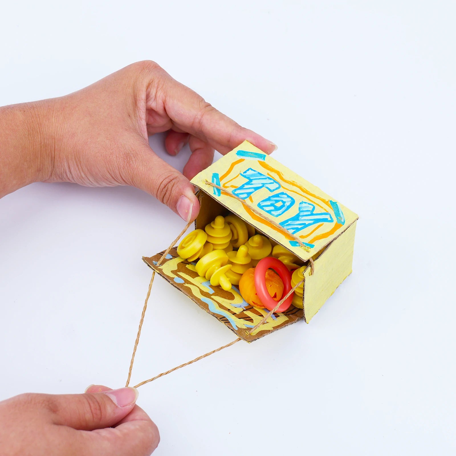 2D-to-3D Pop-Up Structures Digital Kit for Classroom