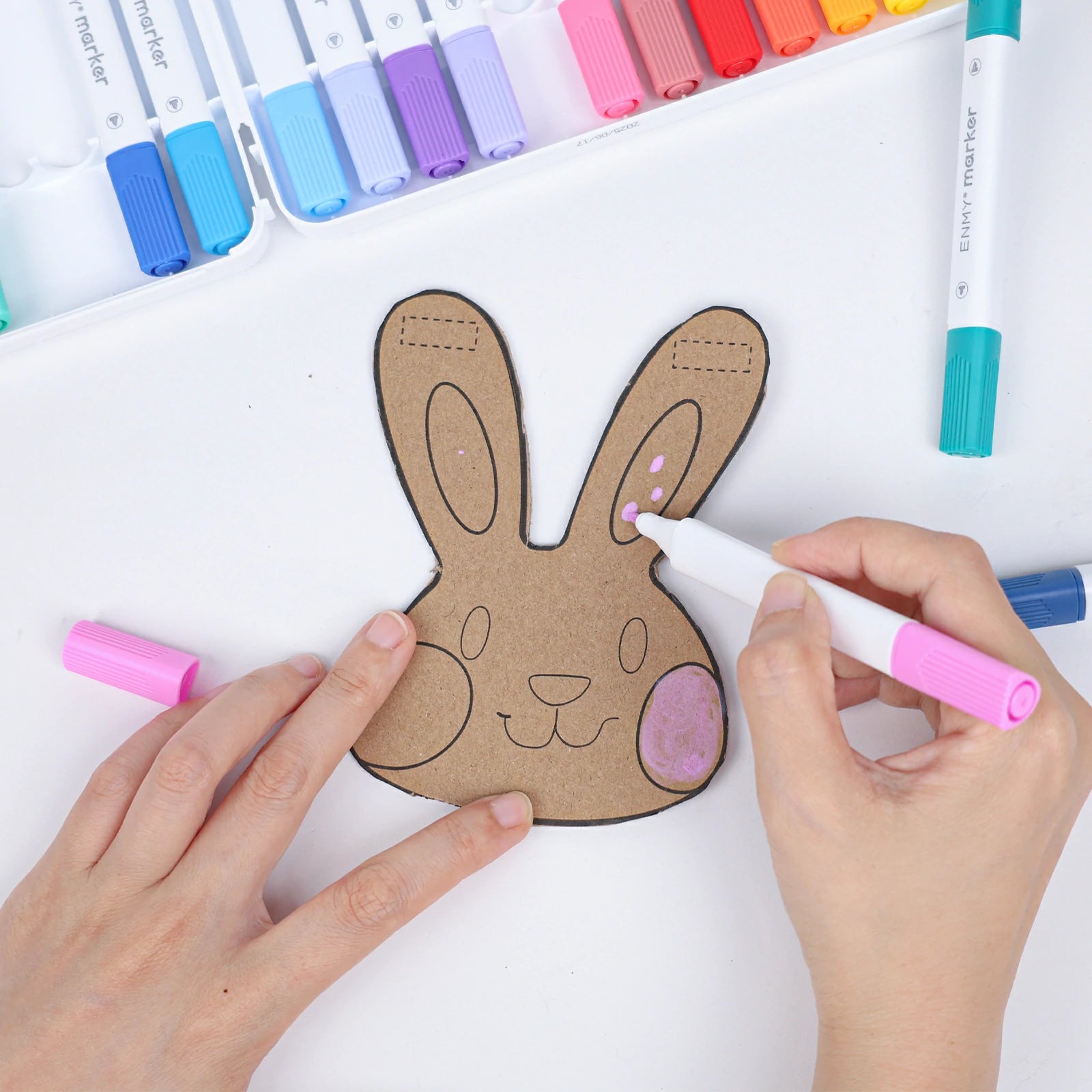 BeavArt Acrylic Marker Kit